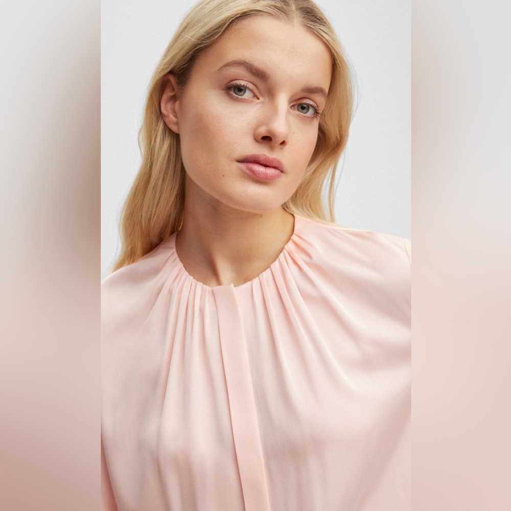 NWOT Hugo Boss Elegant Light Pink Sheer Sleeveless Blouse - Picture 2 of 6